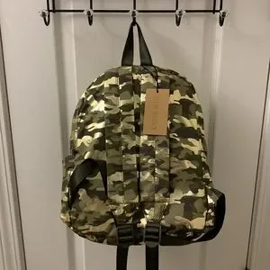 Steve Madden Green / Gold Army Backpack. NWNT Steve Madden | Bags | Steve Madden Green Gold Army Backpack  main image 2